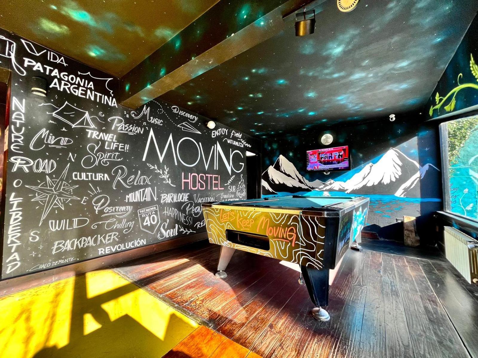 Moving Hostel Travel Bar Bariloche Buitenkant foto
