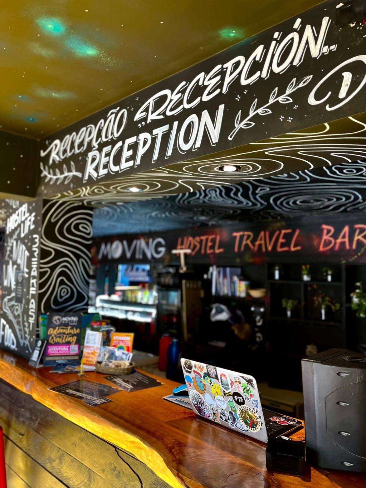 Moving Hostel Travel Bar Bariloche Buitenkant foto